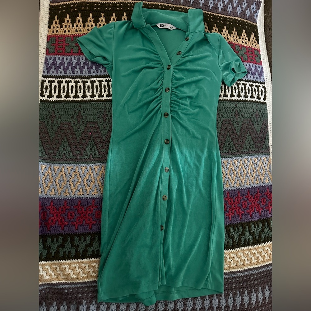 SO Green Ruched Midi Dress with Notched Collar